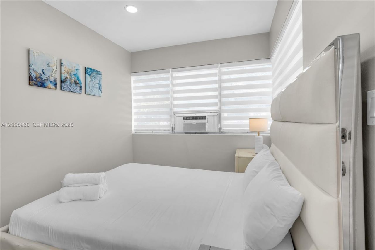 10006 E Bay Harbor Dr, Unit 15, Bay Harbor Islands, FL 33154 Photo