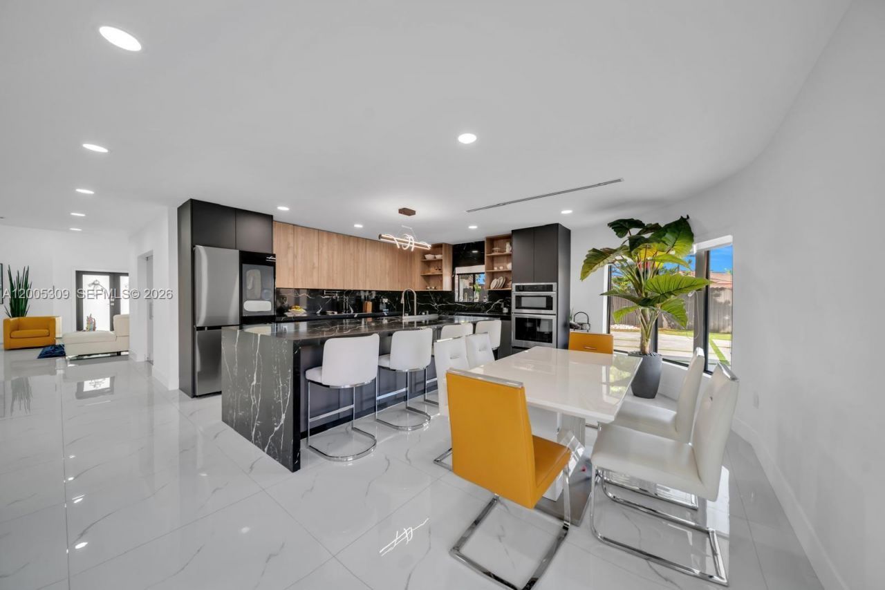 990 NW 131st Ave , Miami, FL 33182 Photo