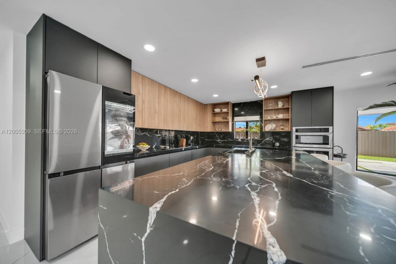 990 NW 131st Ave , Miami, FL 33182 Photo