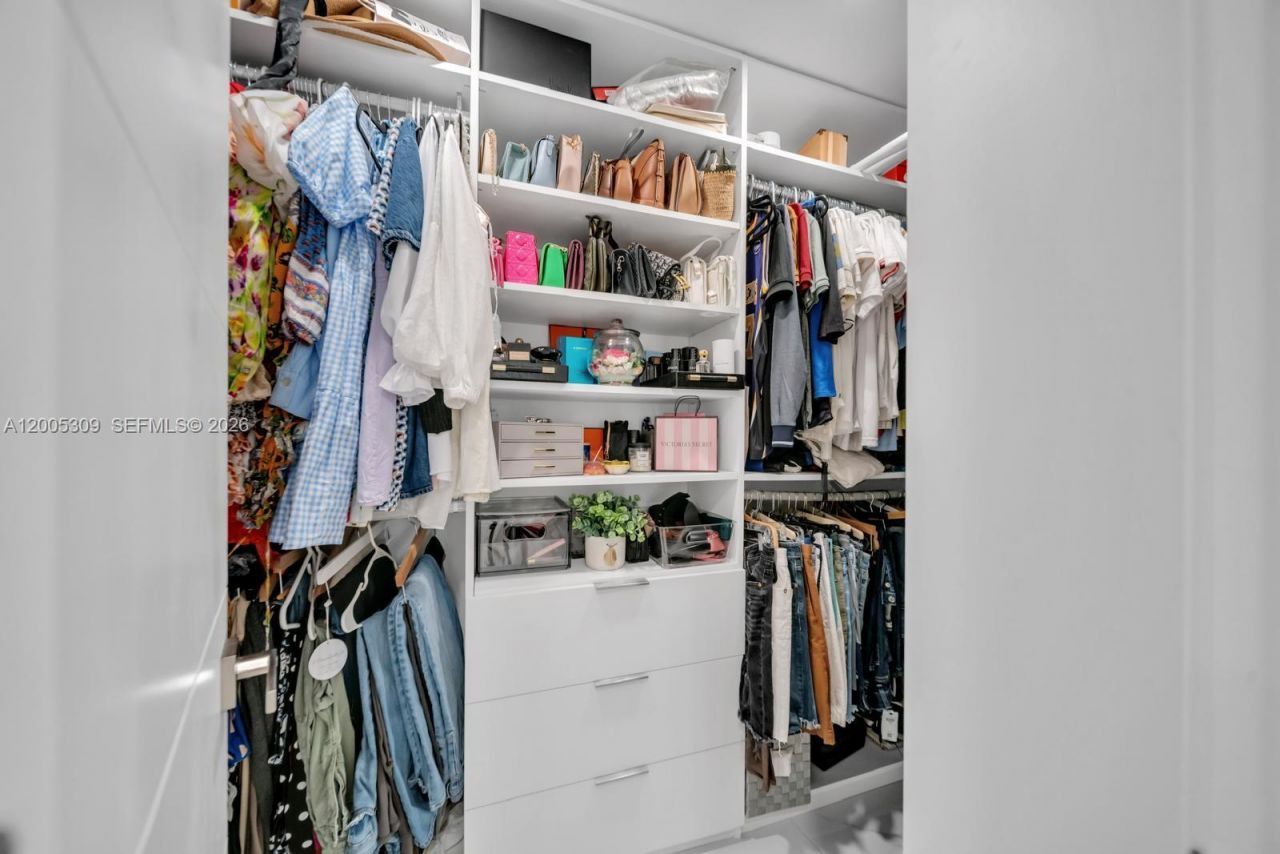 990 NW 131st Ave , Miami, FL 33182 Photo