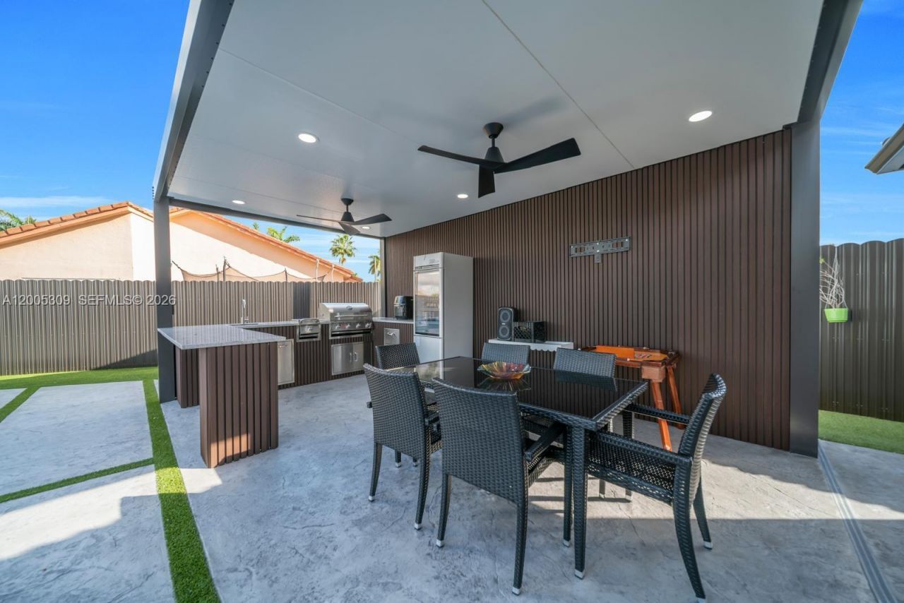 990 NW 131st Ave , Miami, FL 33182 Photo