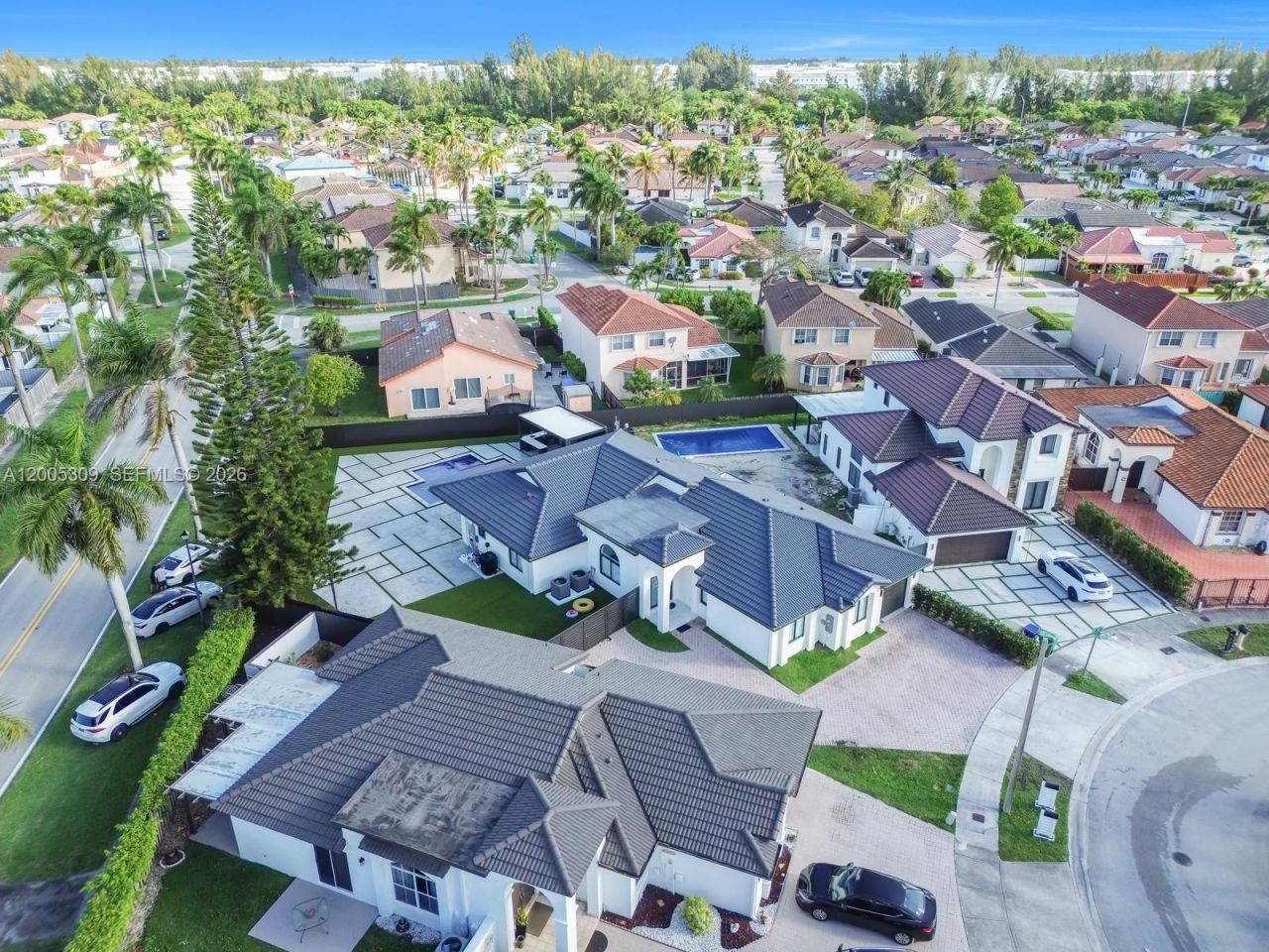 990 NW 131st Ave , Miami, FL 33182 Photo