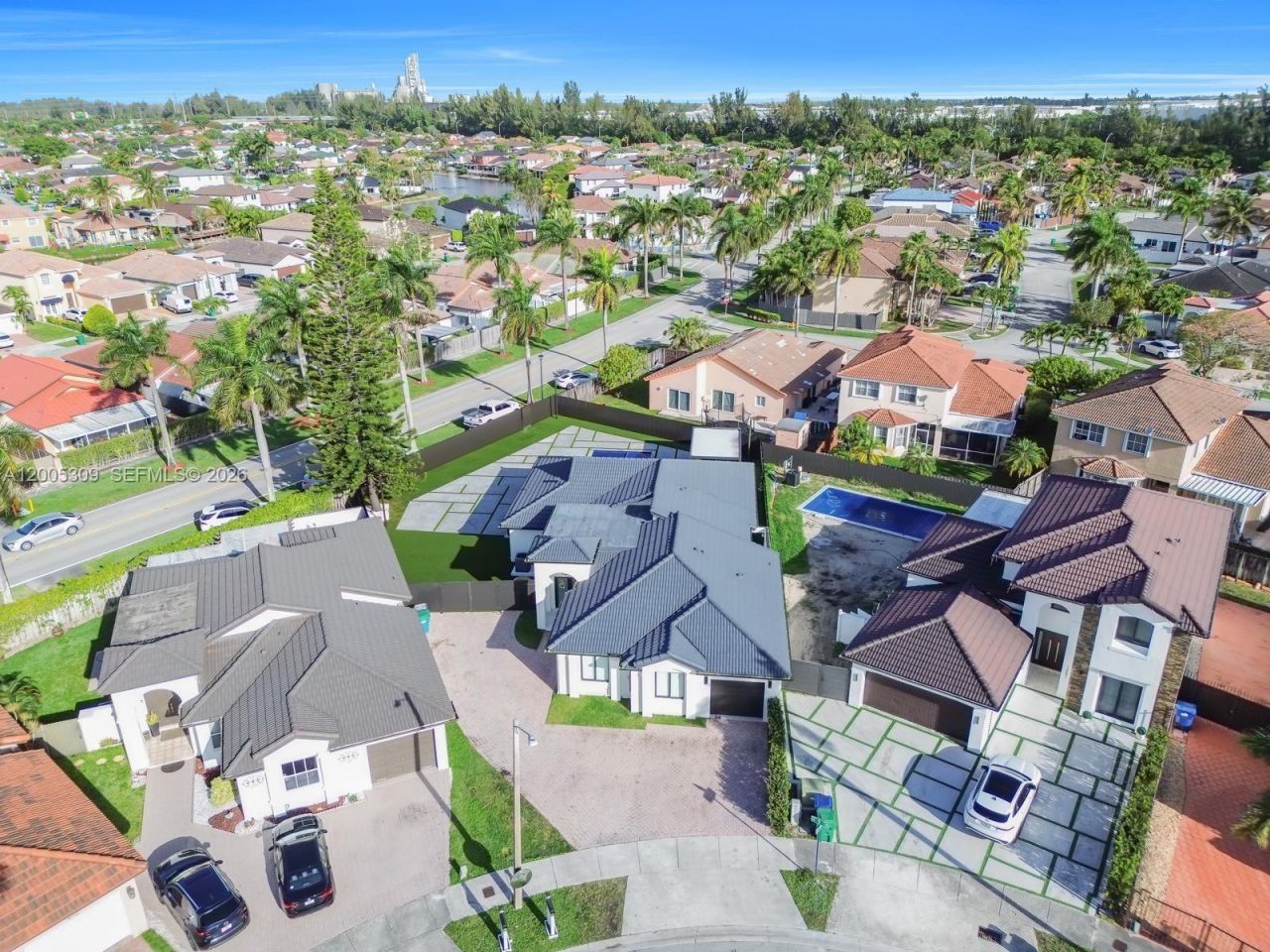 990 NW 131st Ave , Miami, FL 33182 Photo