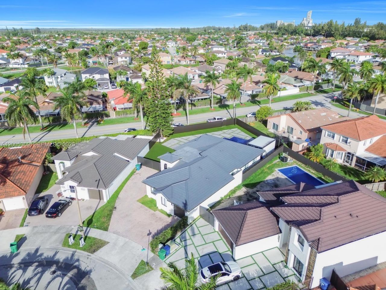 990 NW 131st Ave , Miami, FL 33182 Photo