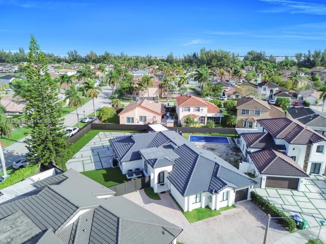 990 NW 131st Ave , Miami, FL 33182 Photo