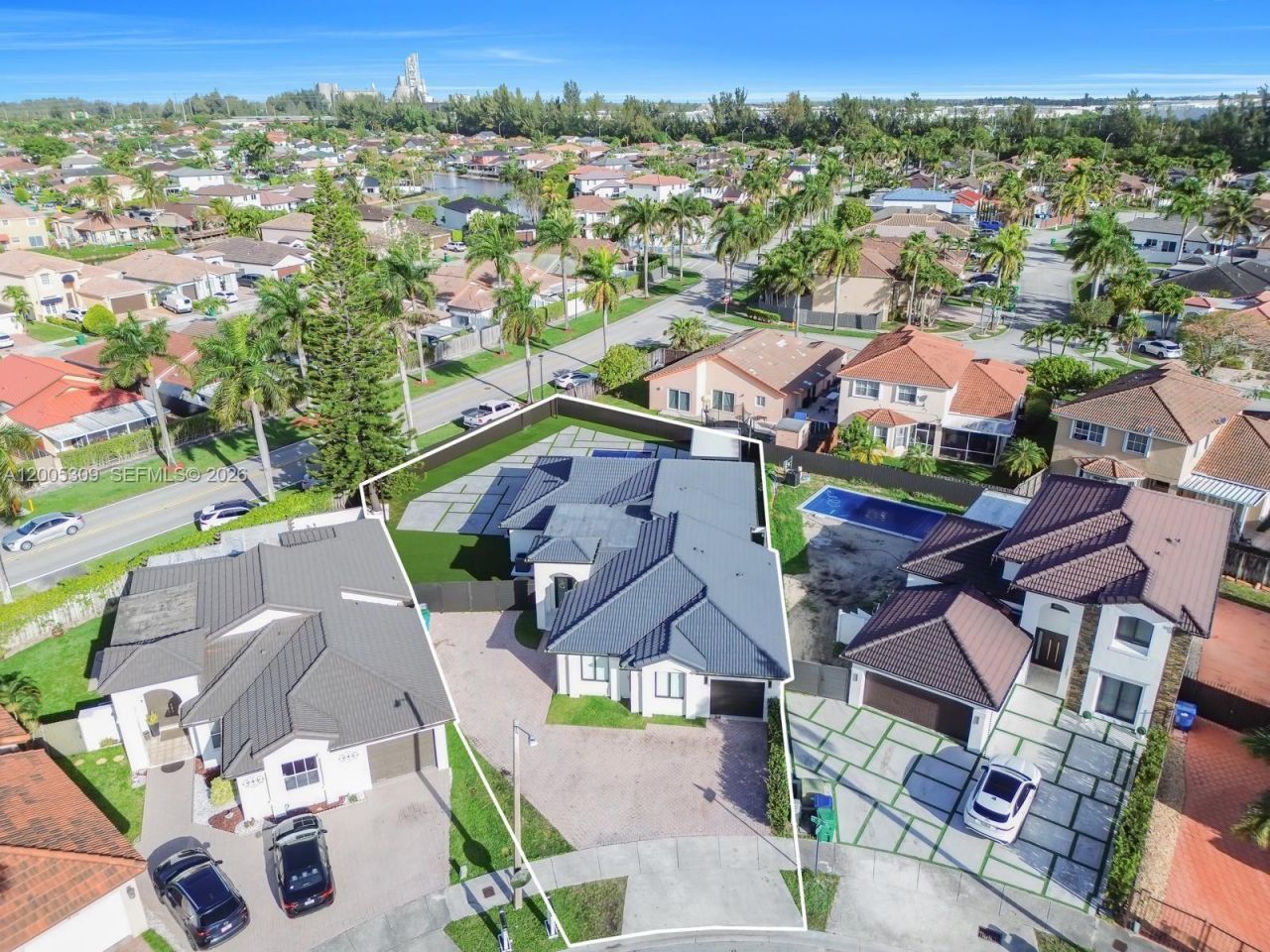 990 NW 131st Ave , Miami, FL 33182 Photo