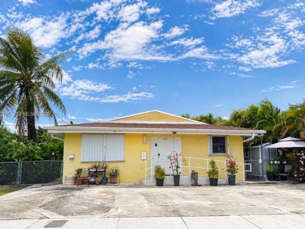 1212-1214 SW 30th Ct, Miami, FL 33135