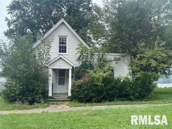 711 N FRANKLIN, Litchfield, IL 62056