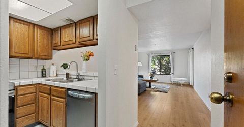 3095 Lakeside Drive, Unit # 103, Reno, NV 89509 Photo