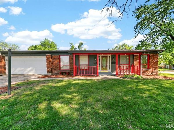 3655 Stonehaven Drive, Florissant, MO 63033