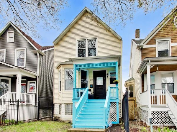 3735 W Palmer Street , Chicago, IL 60647