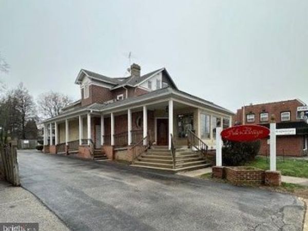 156 MONTGOMERY AVENUE , BALA CYNWYD, PA 19004