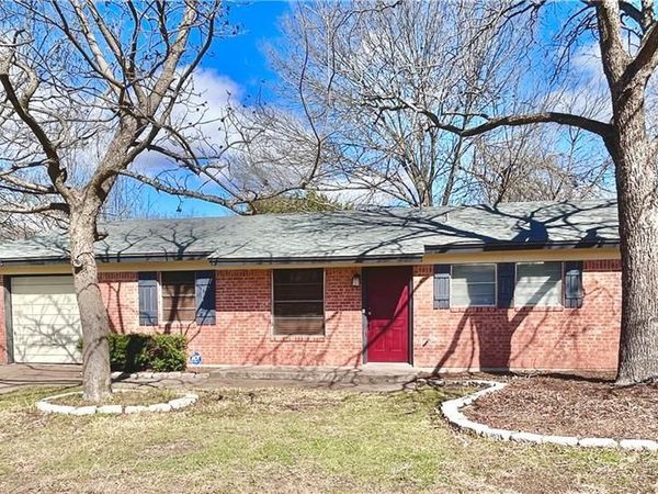 305 Carothers ST , Copperas Cove, TX 76522