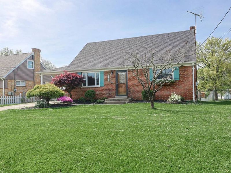 4159 Larchview Drive, Sycamore Township, OH 45236 Photo 2