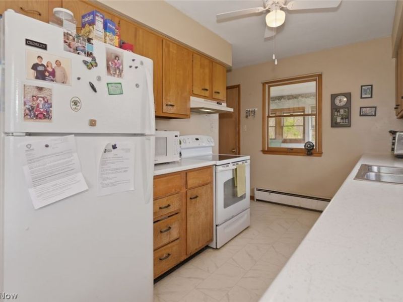 3741 Mayfair Lane, Cambridge, OH 43725 Photo 14