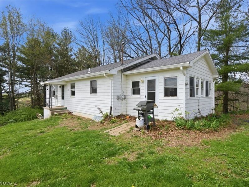 3741 Mayfair Lane, Cambridge, OH 43725 Photo 9