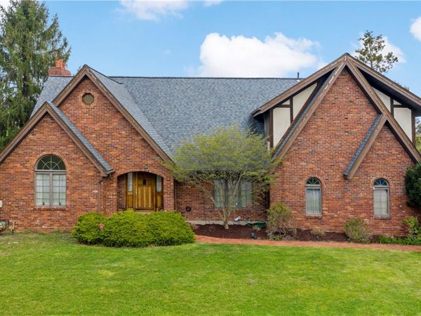 115 Stettler Drive , Clairton, PA 15025