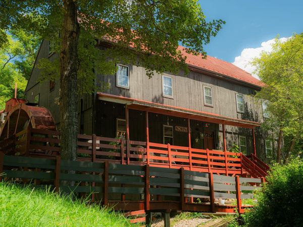 352 TYE RIVER TPKE, VESUVIUS, VA 24483