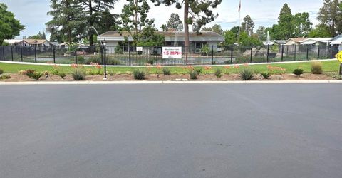 2706 W Ashlan Ave #25, Fresno, CA 93705 Photo