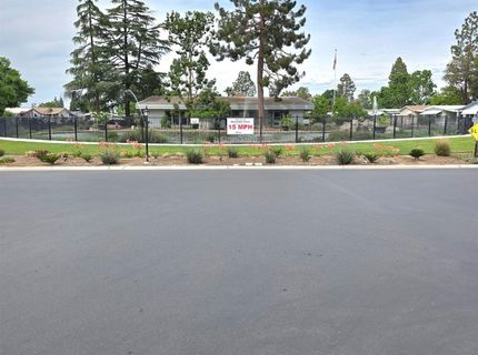 2706 W Ashlan Ave #25, Fresno, CA 93705 Photo