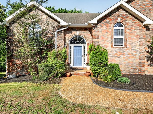 136 River Chase, Hendersonville, TN 37075