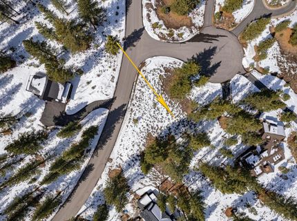 300 Bob Haslem, Truckee, CA 96161 Photo