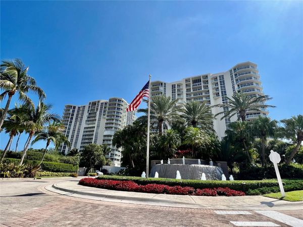 6001 N Ocean Drive, Unit 706, Hollywood, FL 33019