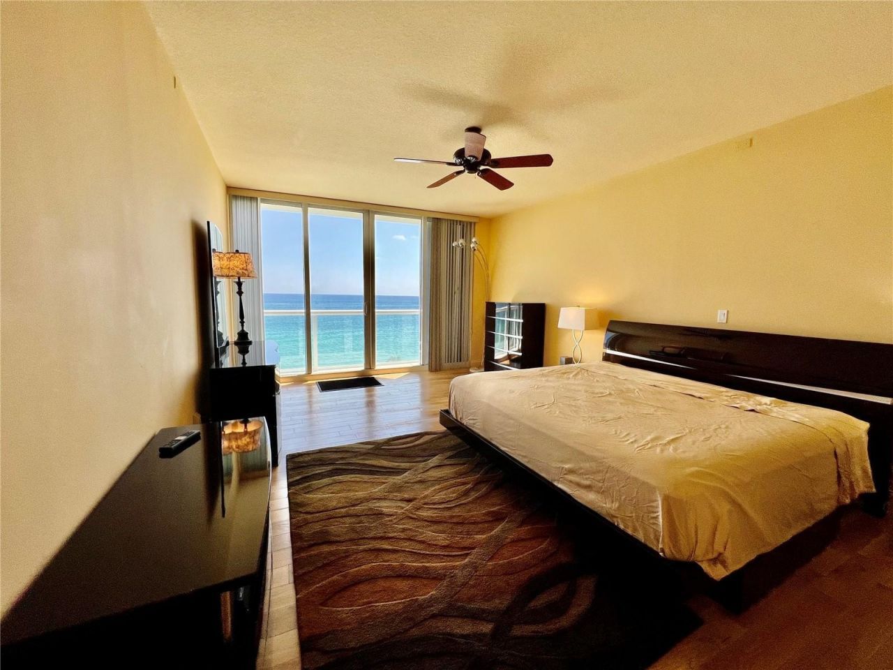 6001 N Ocean Drive, Unit 706, Hollywood, FL 33019 Photo