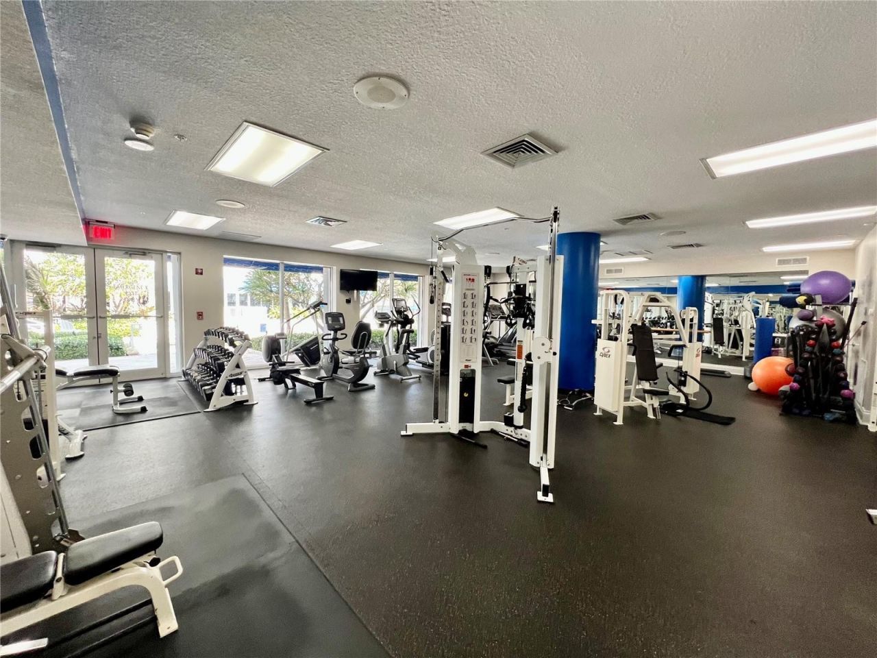 6001 N Ocean Drive, Unit 706, Hollywood, FL 33019 Photo