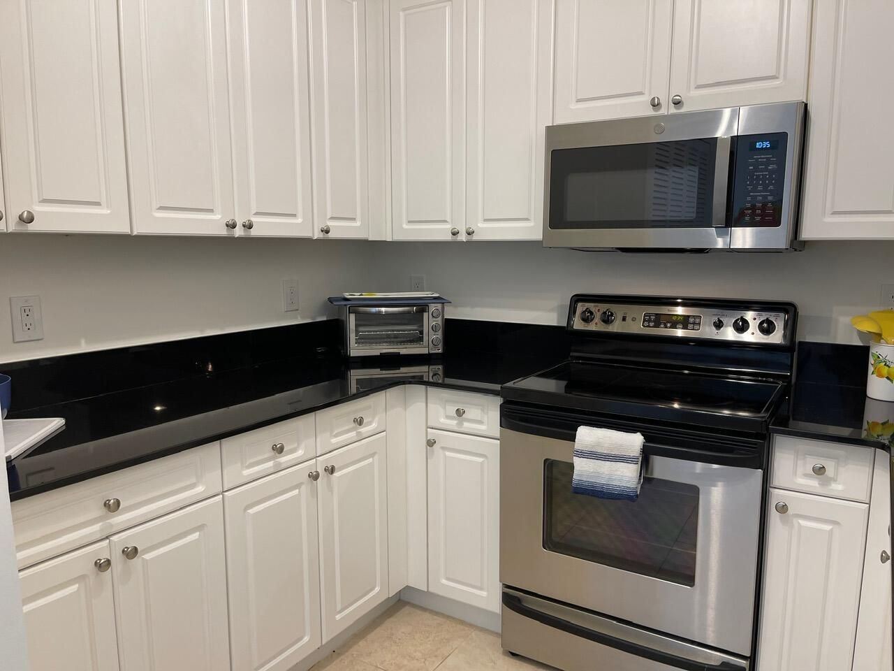 255 Evernia Street, Unit 407, West Palm Beach, FL 33401 Photo