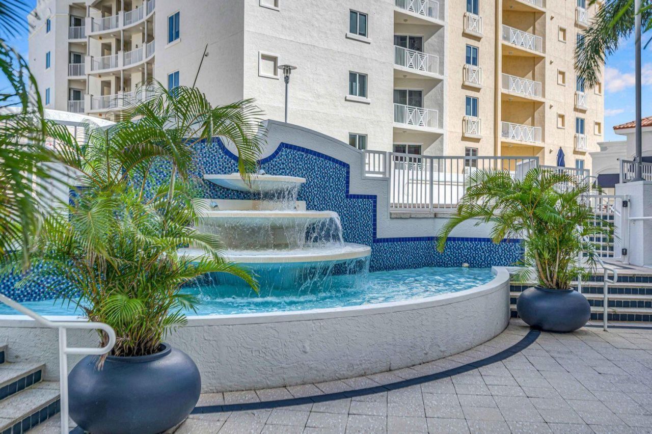 255 Evernia Street, Unit 407, West Palm Beach, FL 33401 Photo