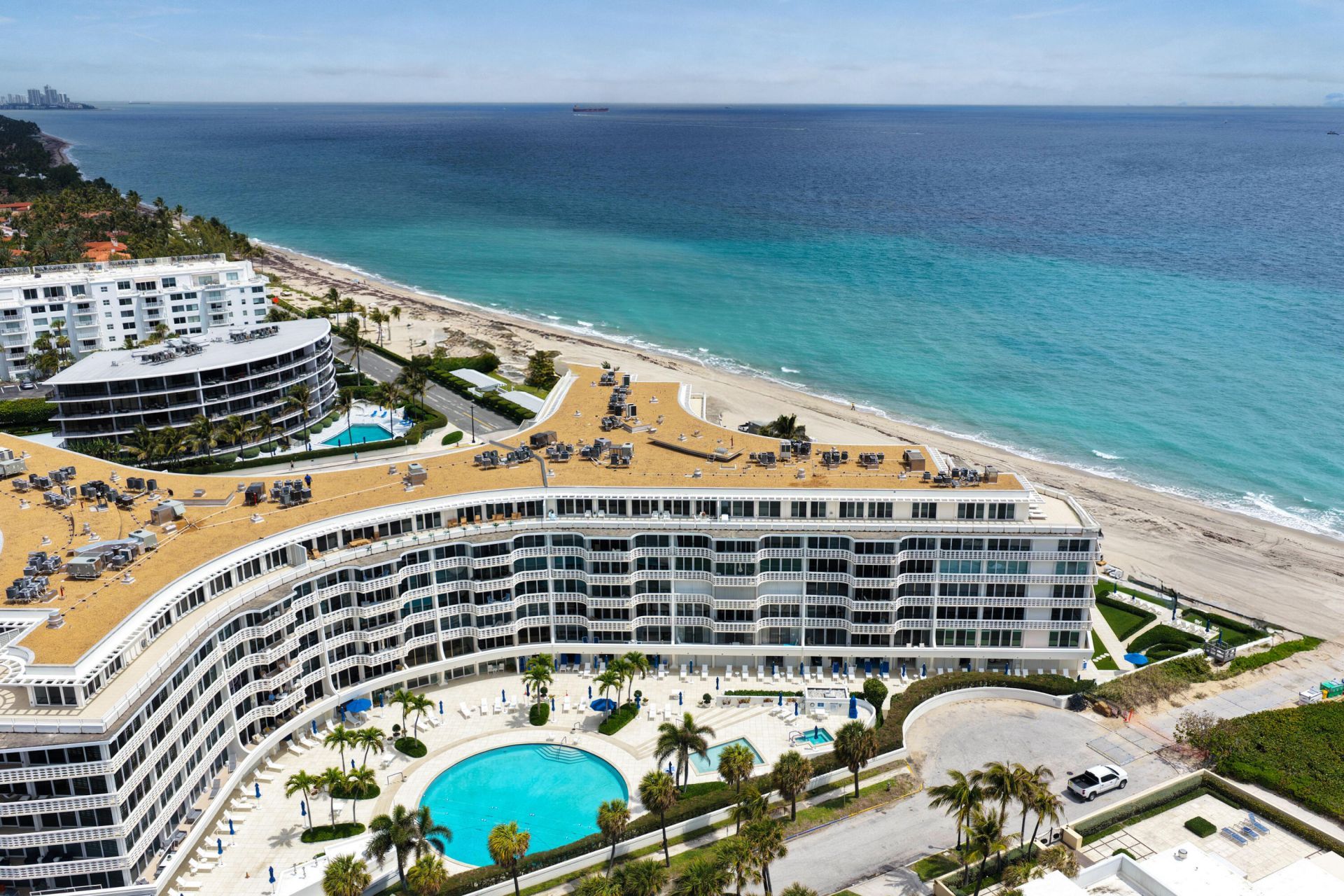 100 Sunrise Avenue, Unit 308, Palm Beach, FL 33480 Photo