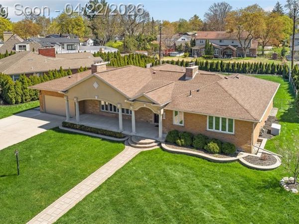 409 Crescent Drive, Dearborn, MI 48124