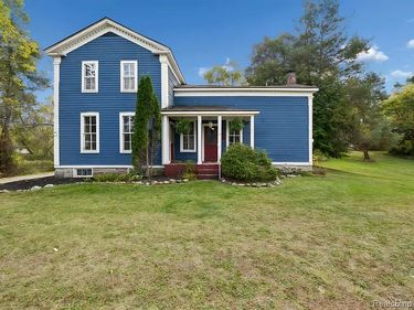 13278 9 Mile Road , Green Oak Twp, MI 48178