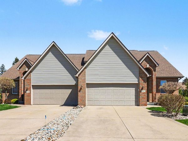 2023 Golfcrest Drive, Unit 5, Davison, MI 48423
