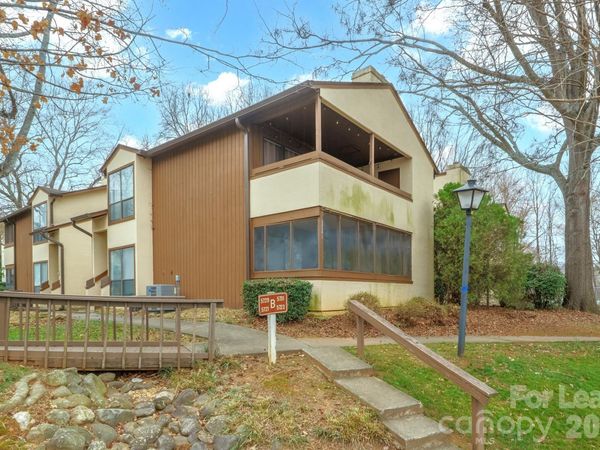 5721 Dockside Drive , Charlotte, NC 28227