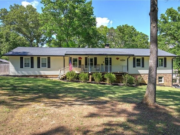 34 Wayside Drive SW, Cartersville, GA 30120