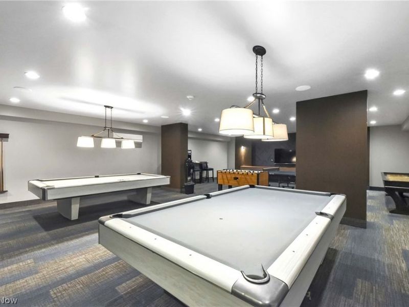 12900 Lake Avenue, Unit PH 8, Lakewood, OH 44107 Photo 31