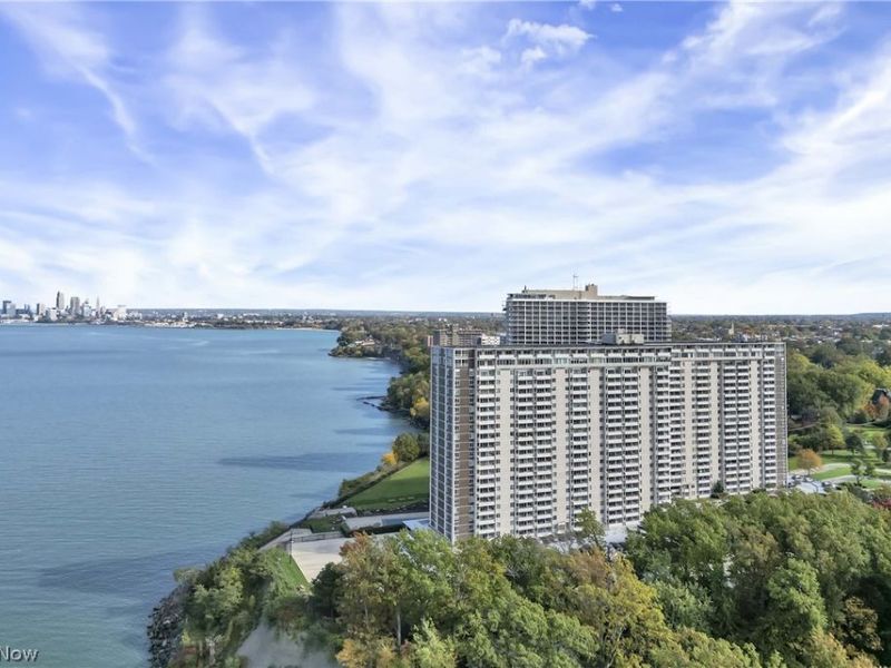 12900 Lake Avenue, Unit PH 8, Lakewood, OH 44107 Photo 43