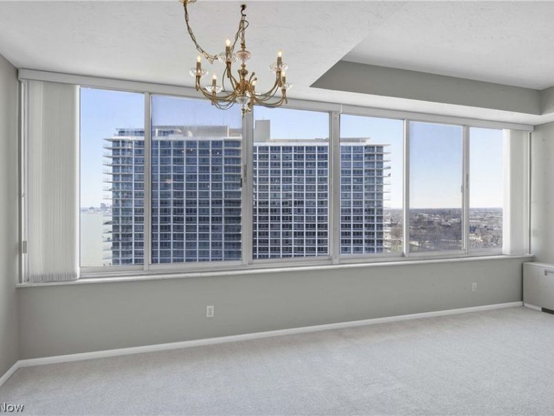 12900 Lake Avenue, Unit PH 8, Lakewood, OH 44107 Photo 6