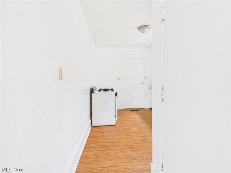 529 Gage Street, Akron, OH 44311 Photo 9