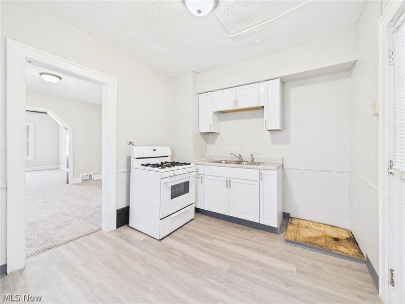 533 Gage Street, Akron, OH 44311 Photo 13