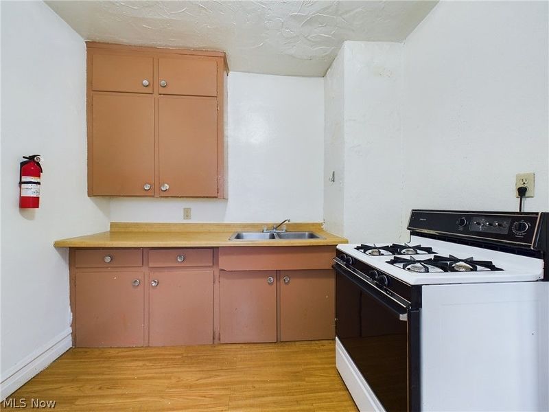 539 Gage Street, Akron, OH 44311 Photo 11