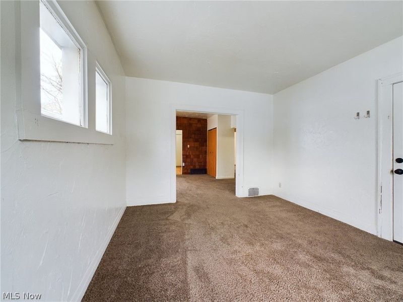 539 Gage Street, Akron, OH 44311 Photo 6