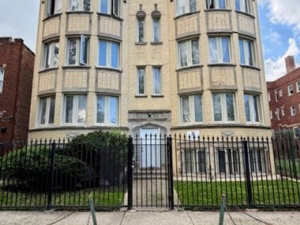 7932 S KINGSTON Avenue , Unit 1S, Chicago, IL 60649