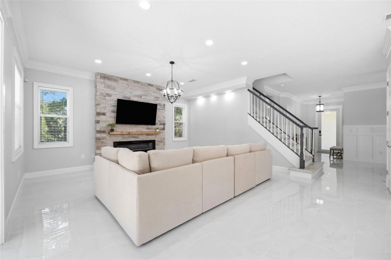 8005 Cypress Crossing Court, Tampa, FL 33647 Photo