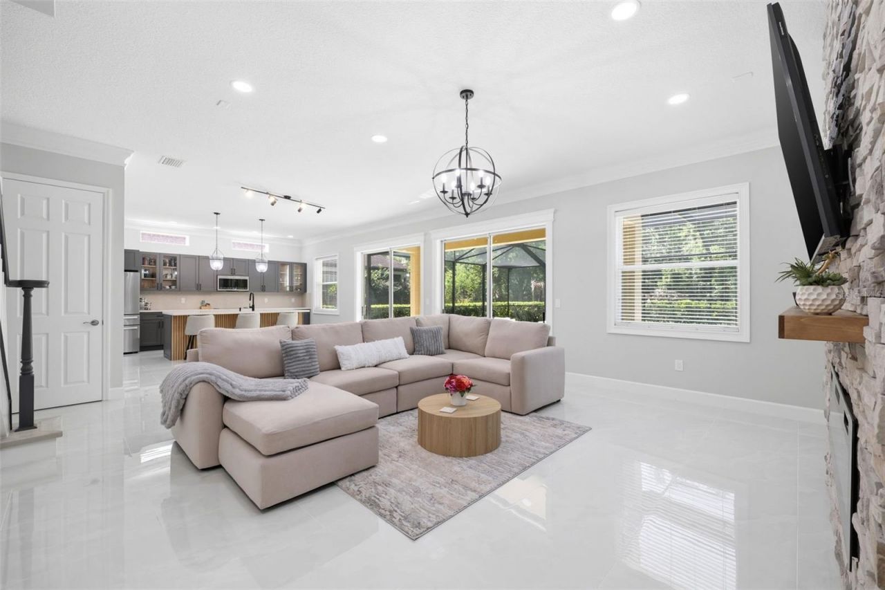8005 Cypress Crossing Court, Tampa, FL 33647 Photo