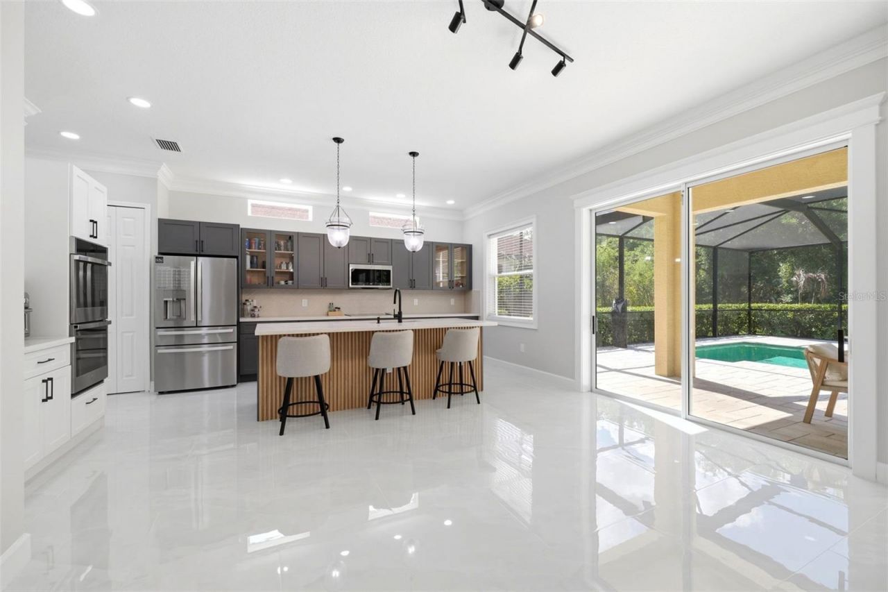 8005 Cypress Crossing Court, Tampa, FL 33647 Photo