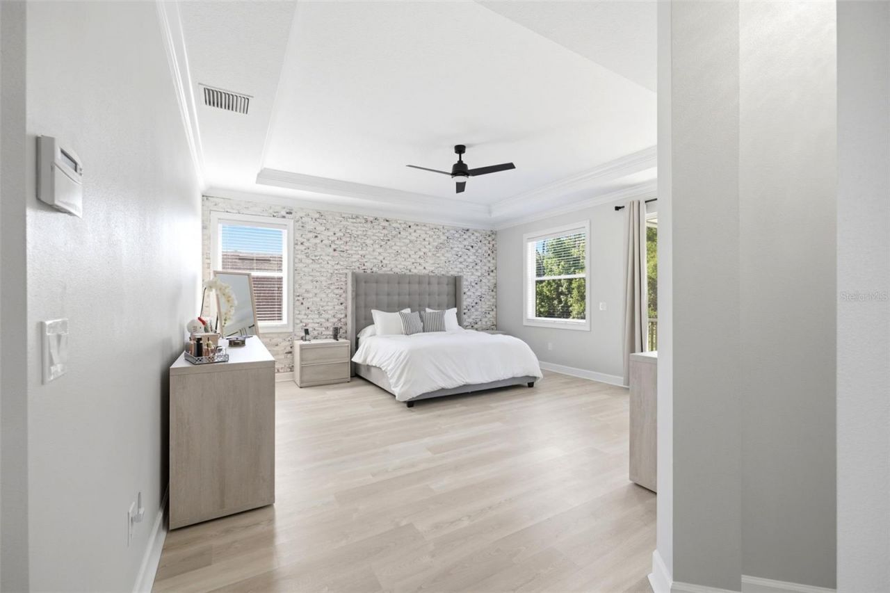 8005 Cypress Crossing Court, Tampa, FL 33647 Photo