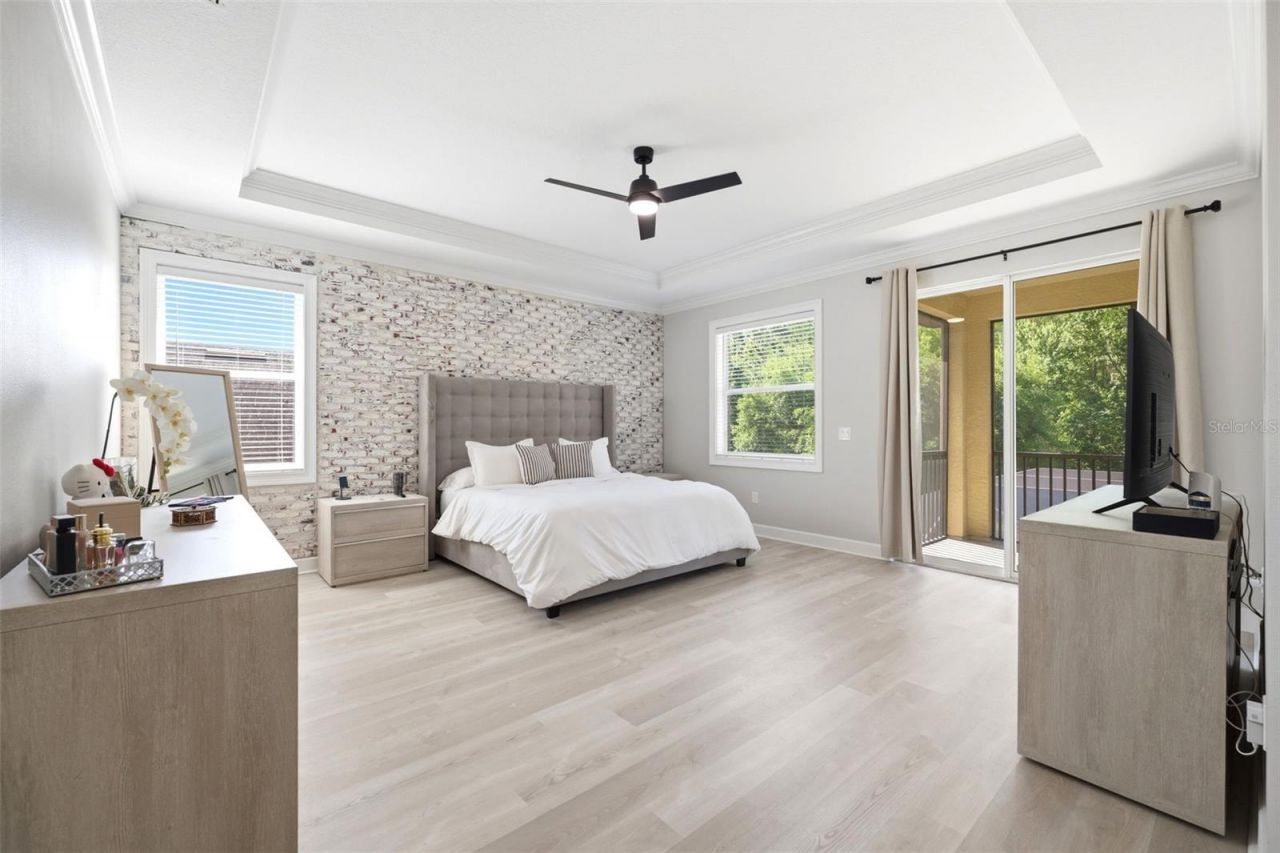 8005 Cypress Crossing Court, Tampa, FL 33647 Photo